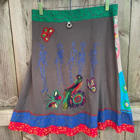 Kessley Skirt Whimsical Embroidery Peasant Style Boho-Chic Blue Red Small - Picture 2 of 10